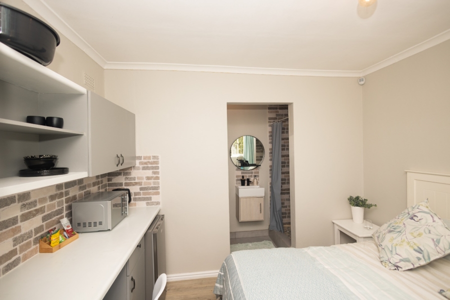 To Let 5 Bedroom Property for Rent in De Bron Western Cape